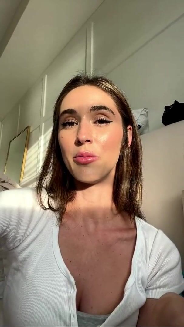 Natalie Roush Sexy Livestream Video From 28th March