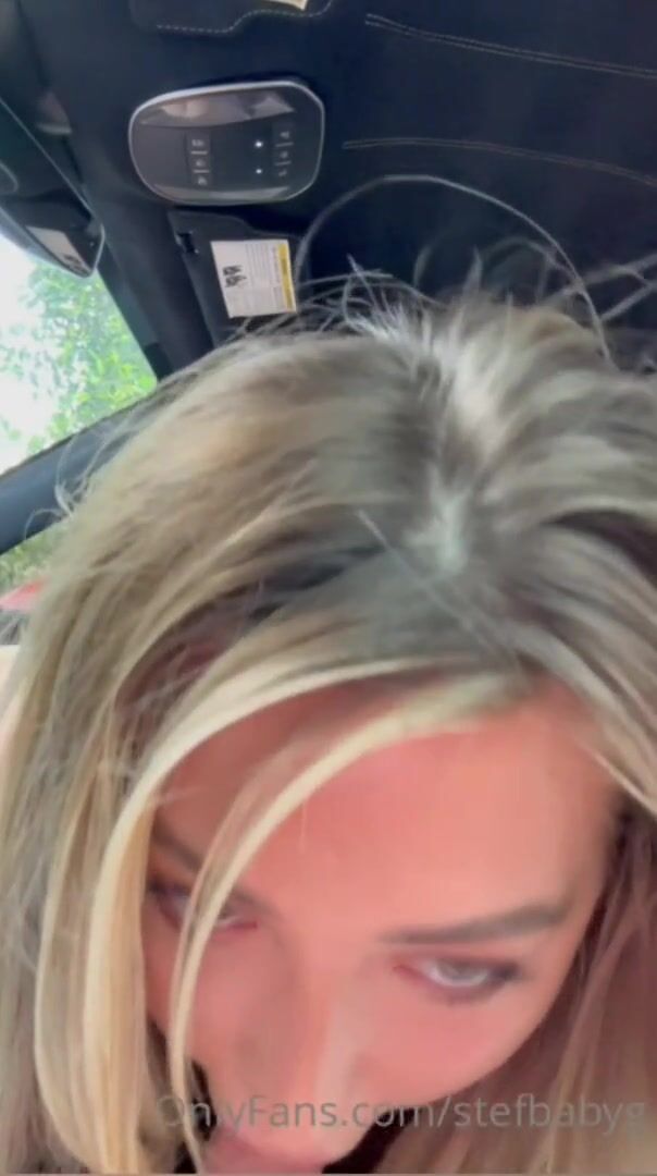 Stefanie Knight First Public Sextape in Car