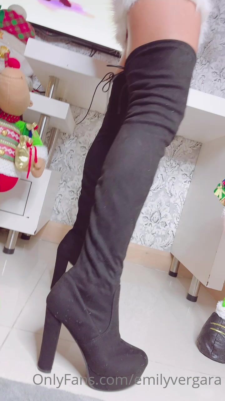 Merry Christmas Under The High Heels Of Bella Torres