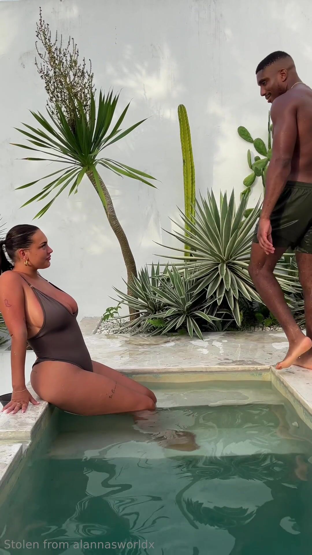 Alannasworldx Cheating on Boyfriend with Huge BBC Lover