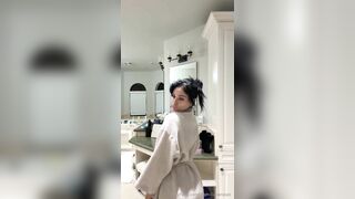 Camilla Araujo Undressing Naked And Showering