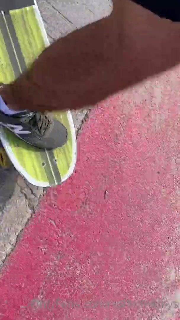 Hanna Joy Giving Perfect Blowjob in Car