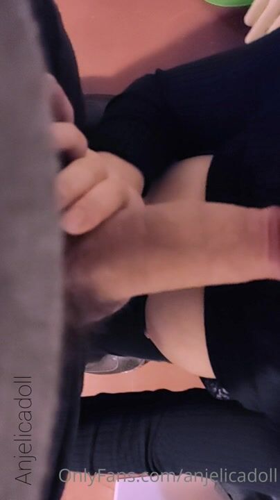 Amateur Italian Anjelica Doll Sucking Dick