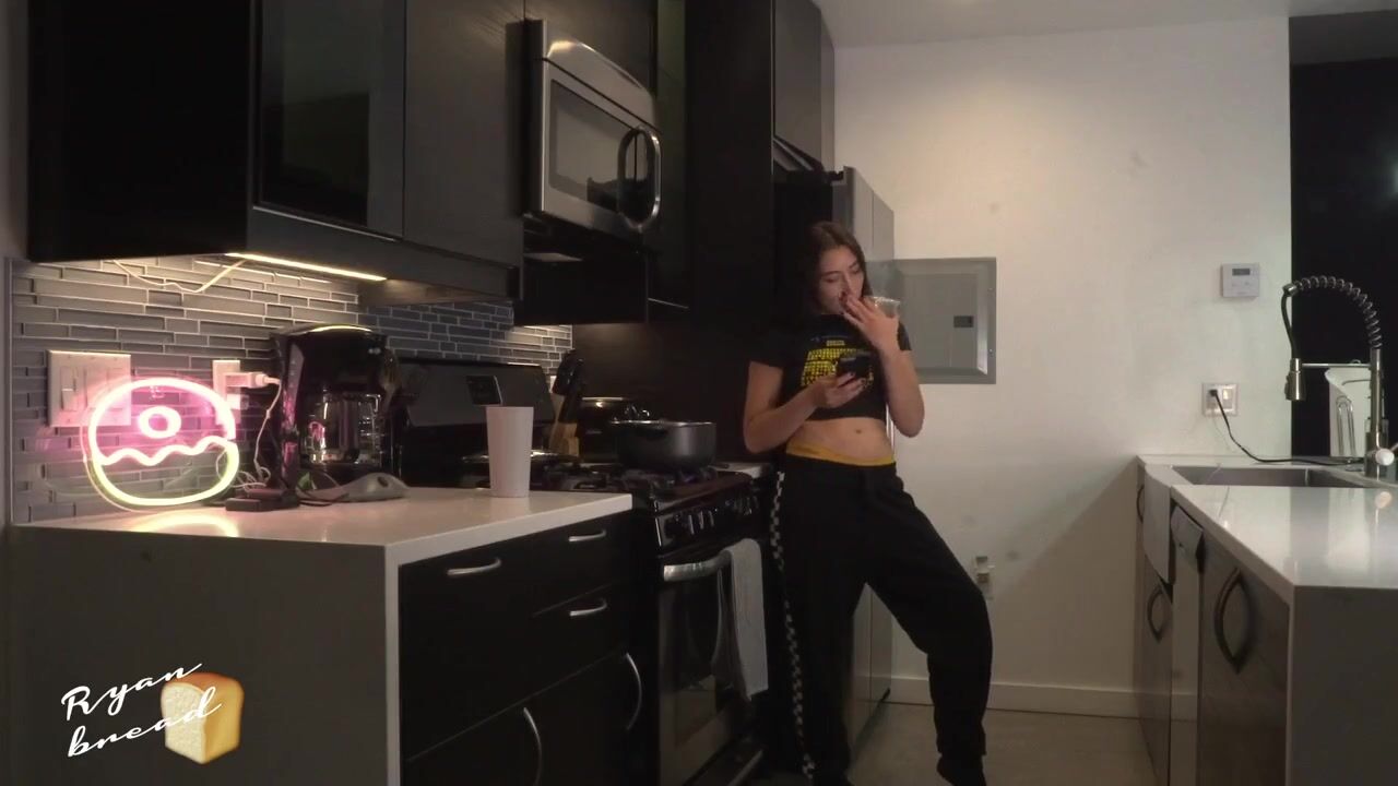 Ryanbreadd Hard Fuck With Roommate