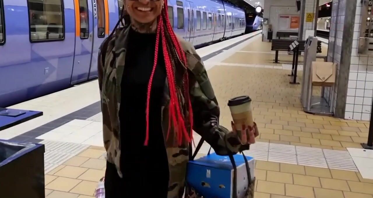 Angela Jonasson And Swedish Felisie Threesome in Pool with Cumshot