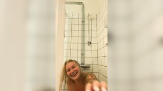 Nasty_Sweden Super Loud Orgasm in Shower