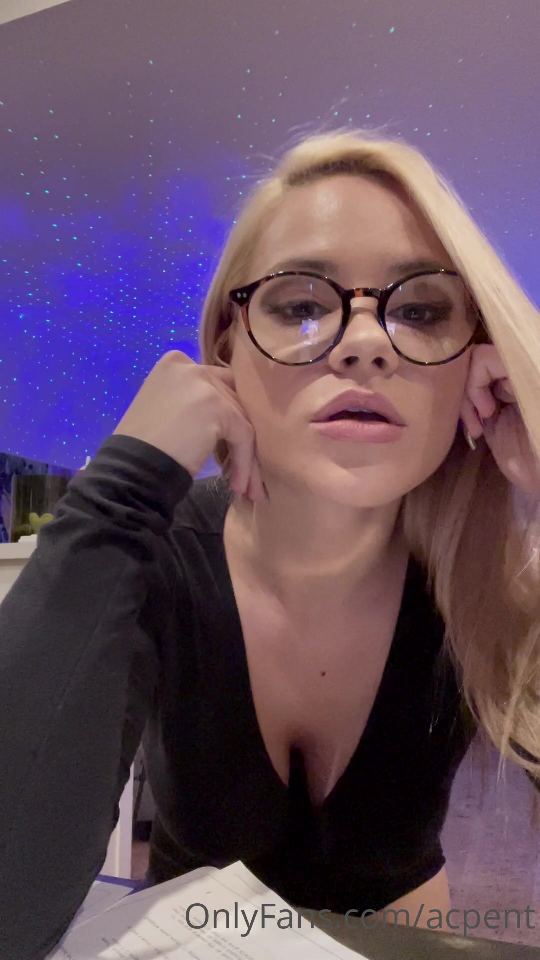 Dressed Blonde Acpent In Glasses Flashing Tits To Cream Nipples