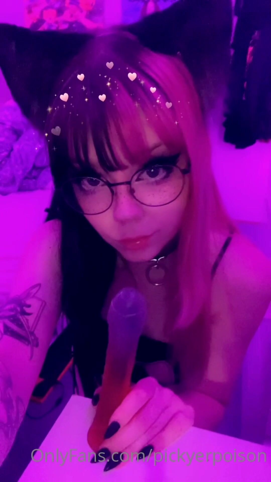 Swedish Pickyerpoison dildo blowjob Part 2