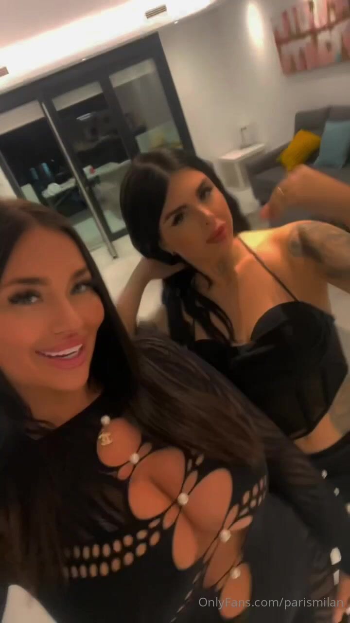 Swedish N1kk1 Oc34n with her busty lesbian girlfriends