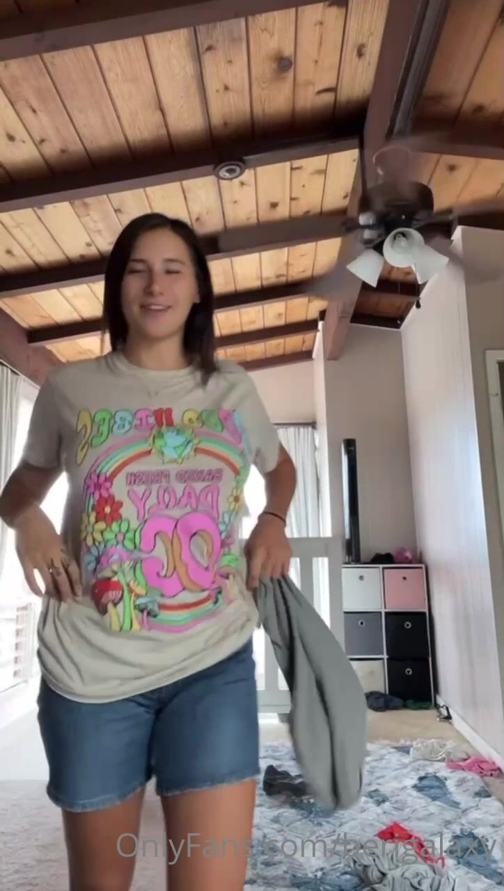 BeriGalaxy Talking And Sucking on Big White Dildo in POV