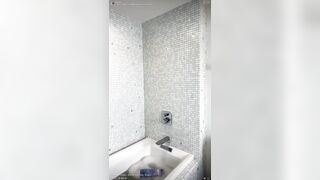 Hayley Maxfield Livestreaming Naked in Shower