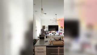 Mia Khalifa Early Morning Livestream