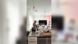 Mia Khalifa Early Morning Livestream