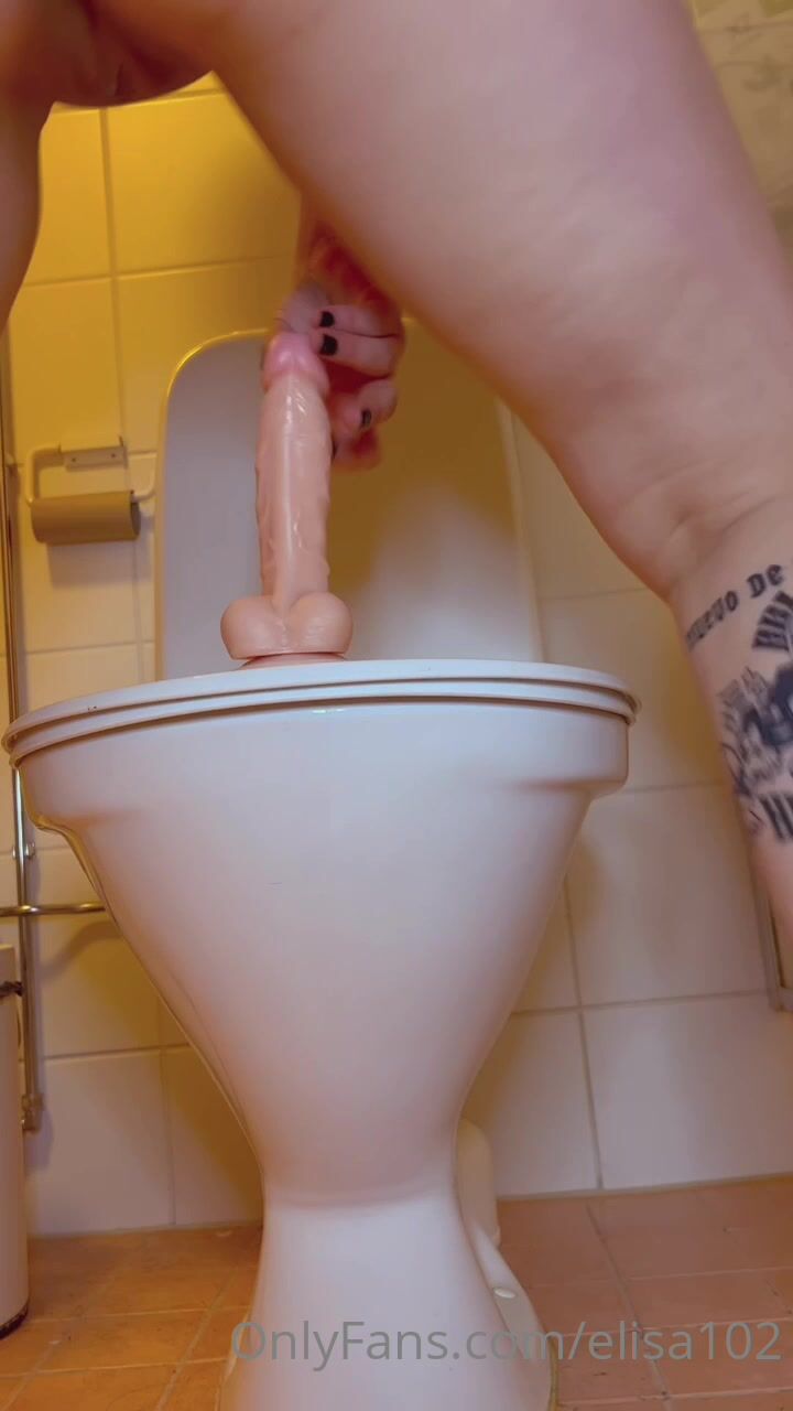 Ellulellu Reverse Riding Big White Dildo in Bathroom