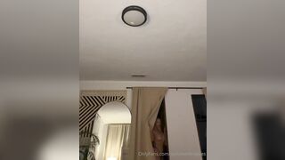 Summer Brookes - Takes On Gigantic BWC