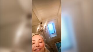 Lindsey Pelas Naked in Bathtub on Livestream