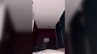 Finnish Babe Diosa Sara Masturbating on Livestream