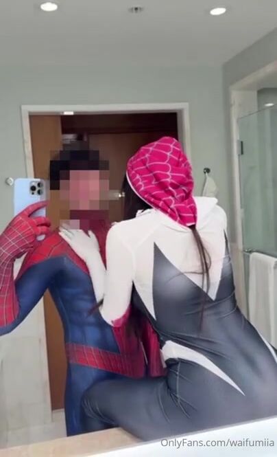 Waifumiia Spiderwoman Sextape
