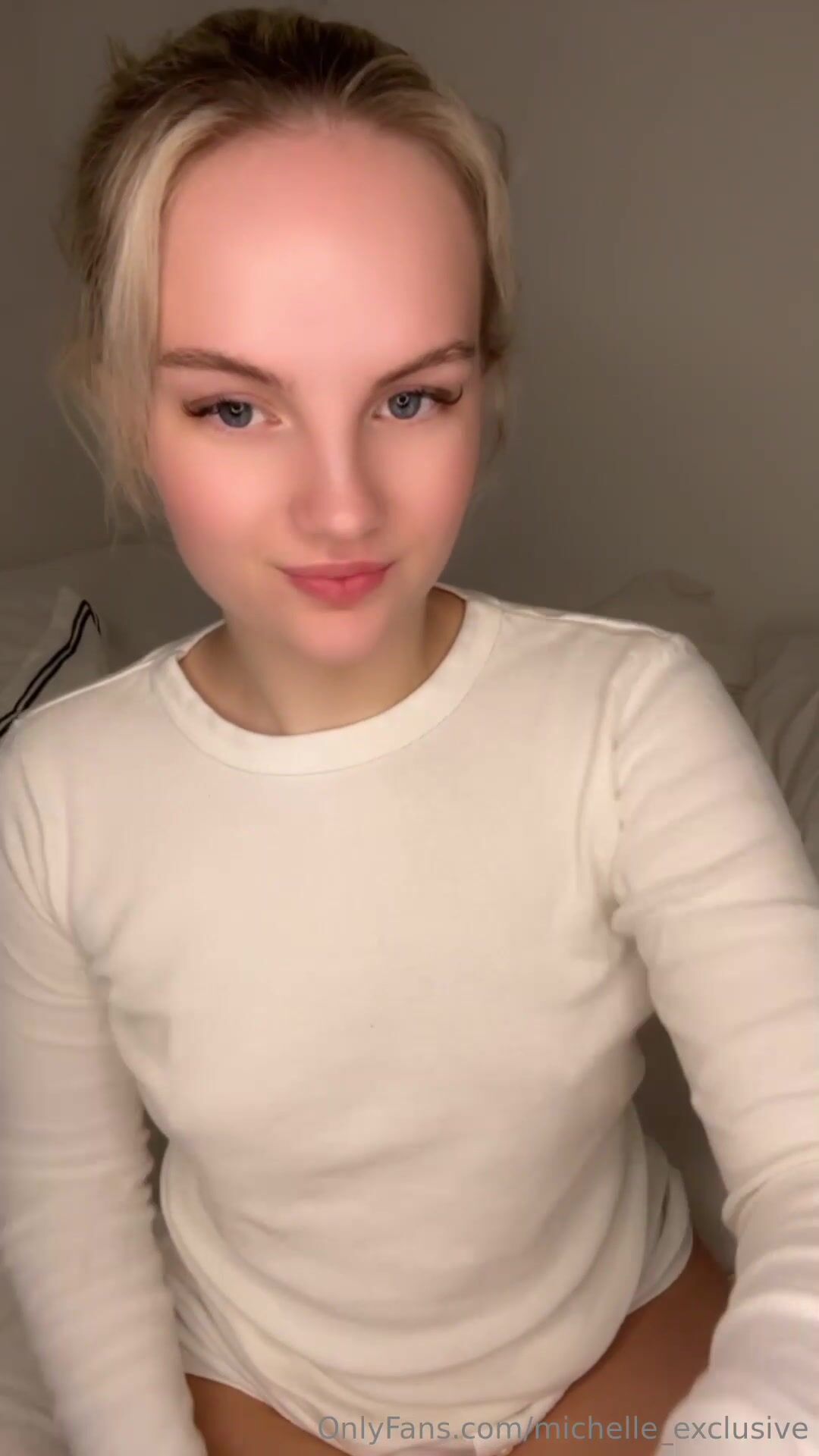 Michelle_exclusive dildo masturbation