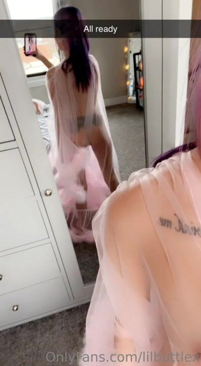 Lexinwonderland Getting Fucked by Sex Machine