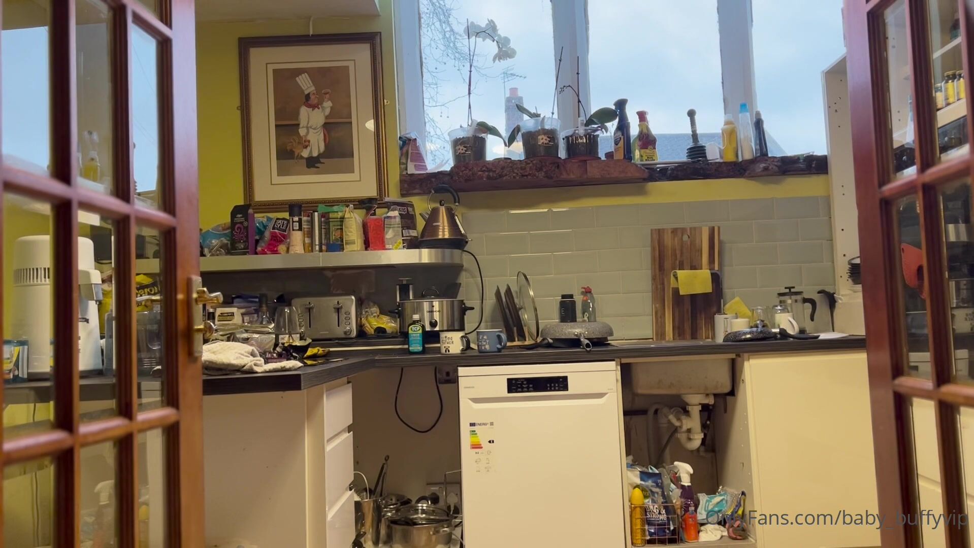 baby buffyvip Gets Fucked In The Kitchen After Blowjob