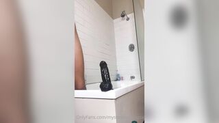 Cheekymz Rides Dildo In The Bathtub