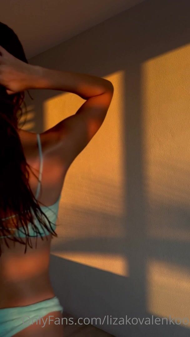 Liza Kovalenko Sunset Striptease