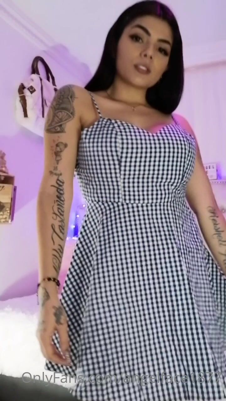 Angelface1877 Teasing Pussy