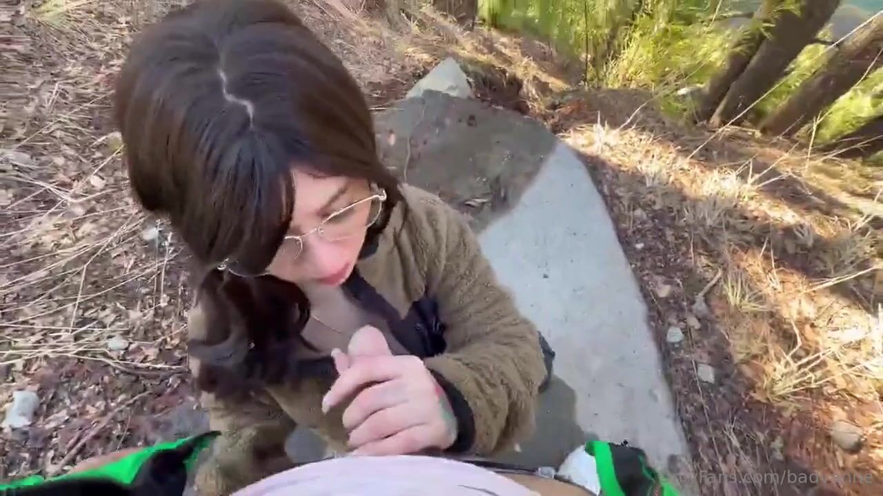 Vanessa Yanez Risky Blowjob In Public