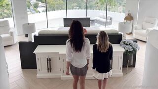 Itsmecat - Slutty Realtors Gets Fucked By Clients