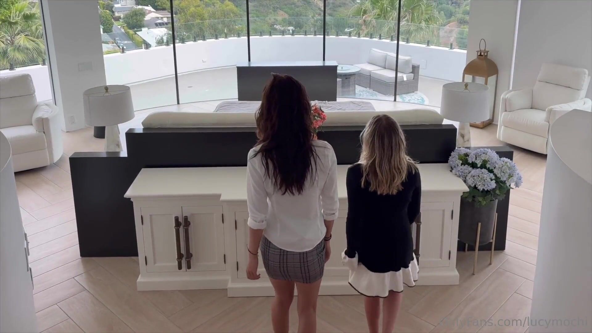 Itsmecat - Slutty Realtors Gets Fucked By Clients