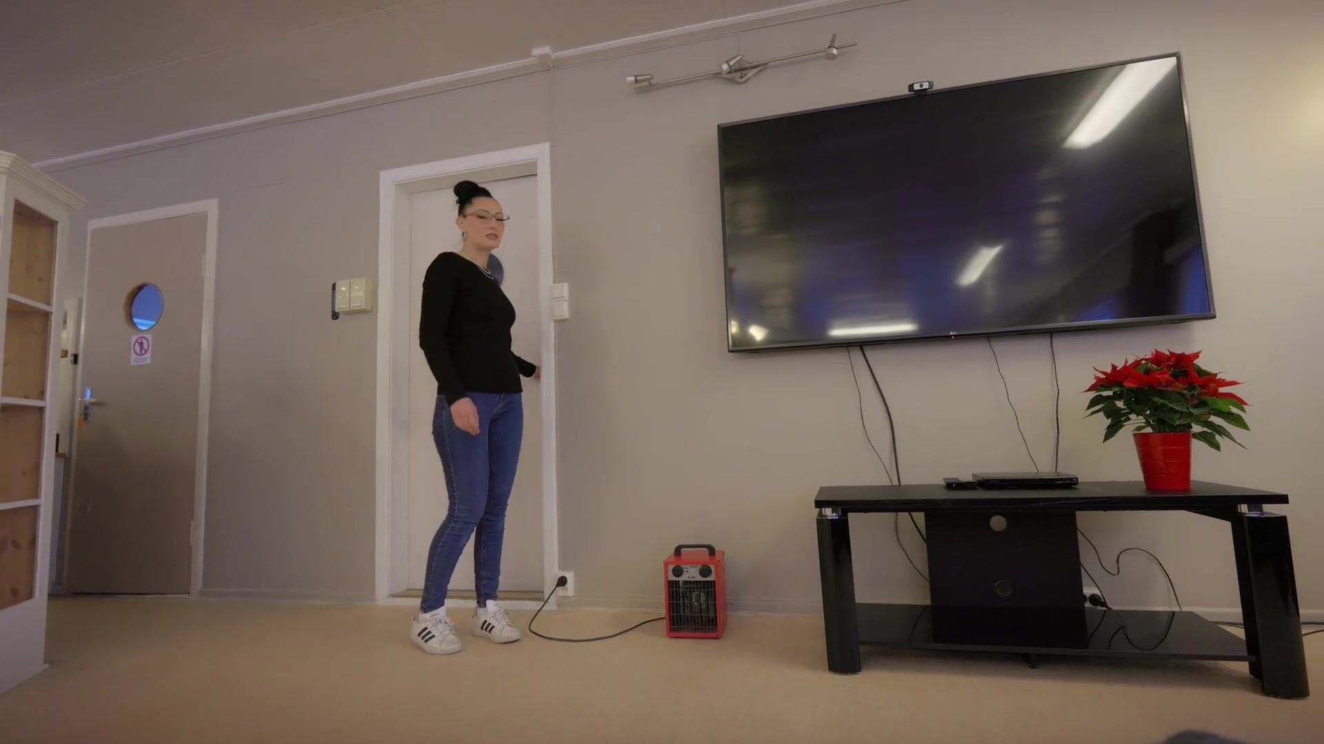 STEPMOM Seduces STEPSON