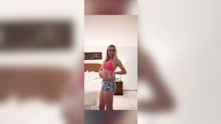 Lil Tay Teasing Hot Body on OF