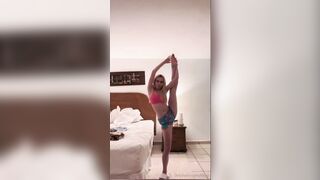 Lil Tay Teasing Hot Body on OF