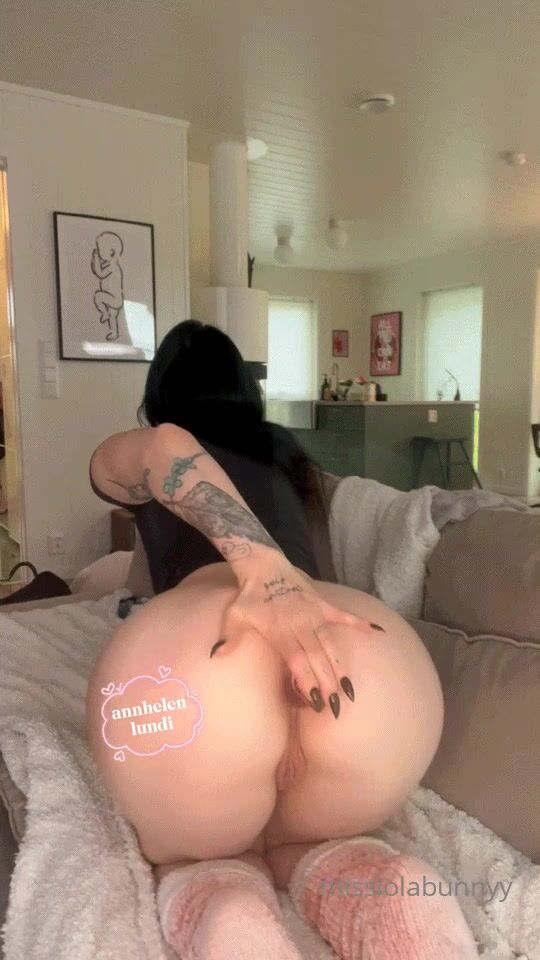 Norwegian Ann-Helen Lundi Buttplug