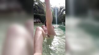 Callmeslooo - Intense Pussy Masturbation in Pool