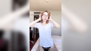 Cora Rossi Flashing Tits On Cam