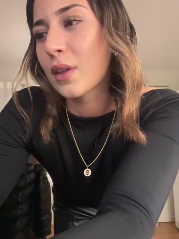 Swedish Camgirl LebanseTeen Part 1 Flasihg Her Big Sexy Tits