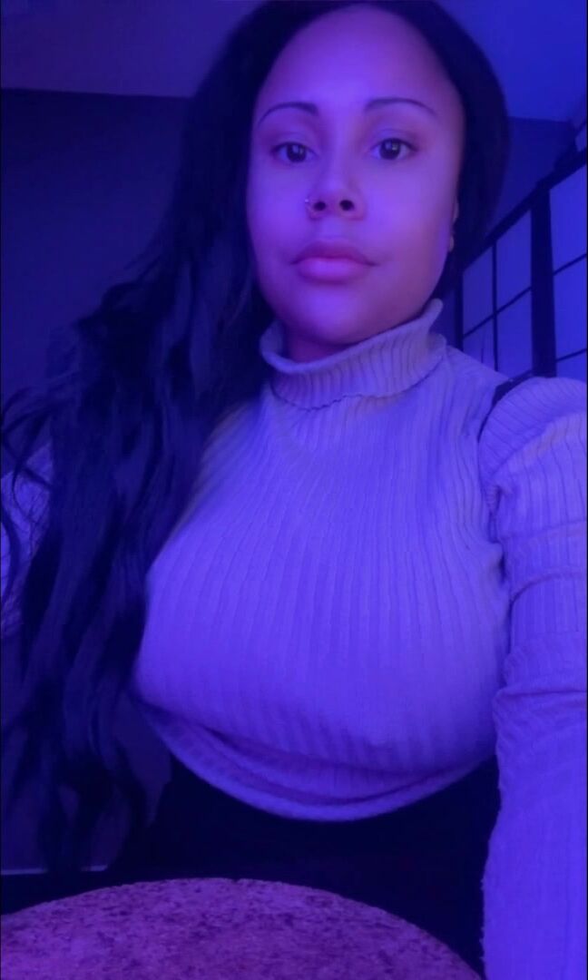 Swedish Ebony HaileyDIana Flashing Her Big Tits