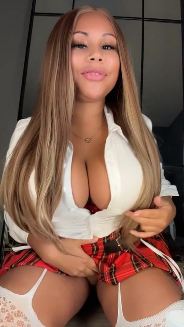 Swedish Ebony HaileyDiana Fingers Her Tight Sexy Pussy