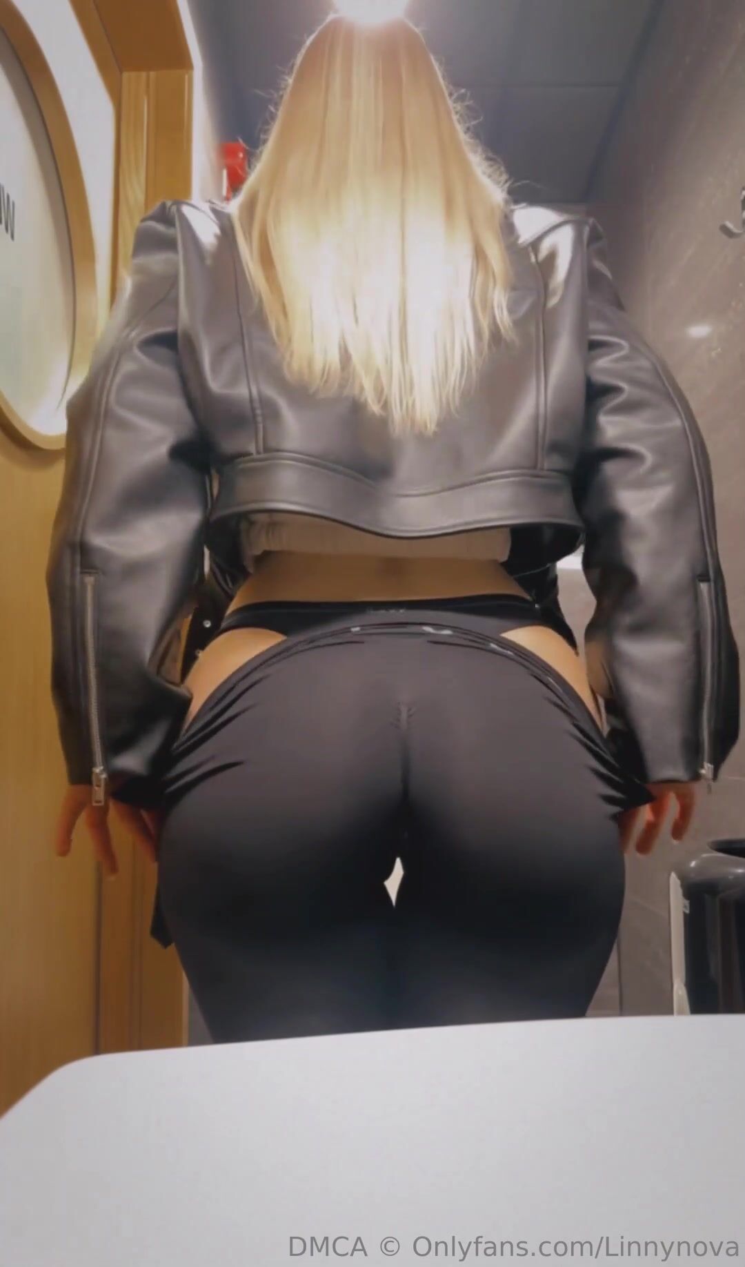 Swedish Linnynova Ass Tease