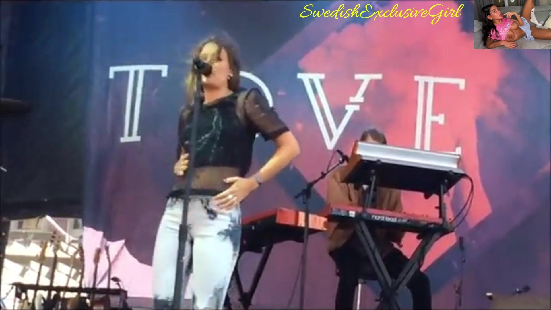 Swedish PopStar Tove Lo Flashing Her Tits Fast In Two Diffrent Live Concerts