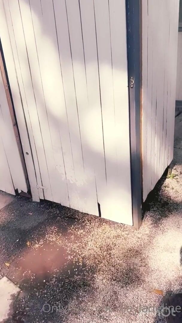 Layladeline - Standing Doggystyle Sex Outdoors