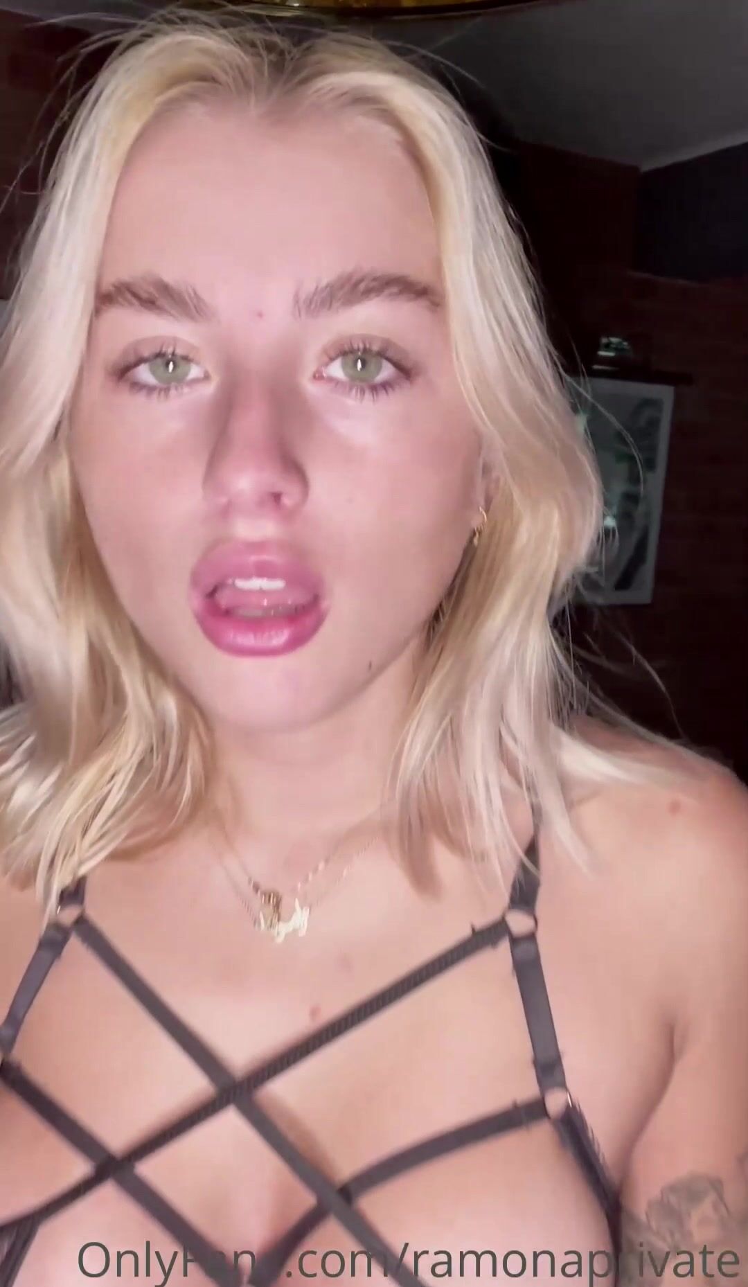 Ramona_Jst TikTok star blowjob.