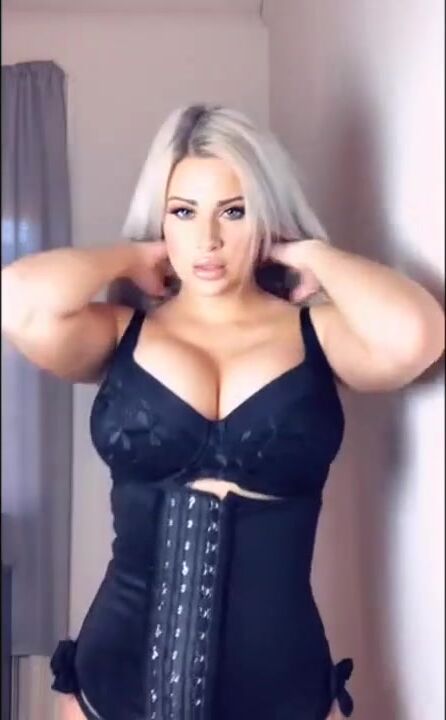 Swedish NicciAzzy Striptease And Pussy Fingering