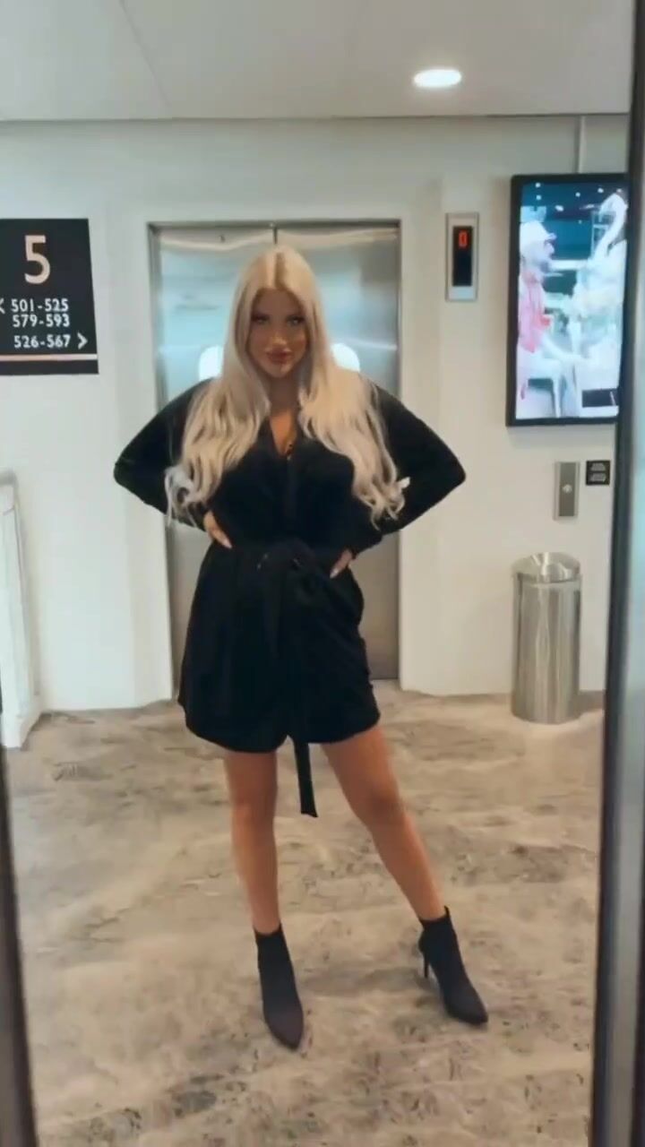 Swedish NicciAzzy Sex At Hotel