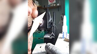 Swedish Milf Camgirl NinaSweden Working & Cleaning Naked