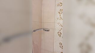 Mia Khalifa - Livestreaming At Night