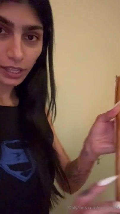 Mia Khalifa - Livestreaming At Night