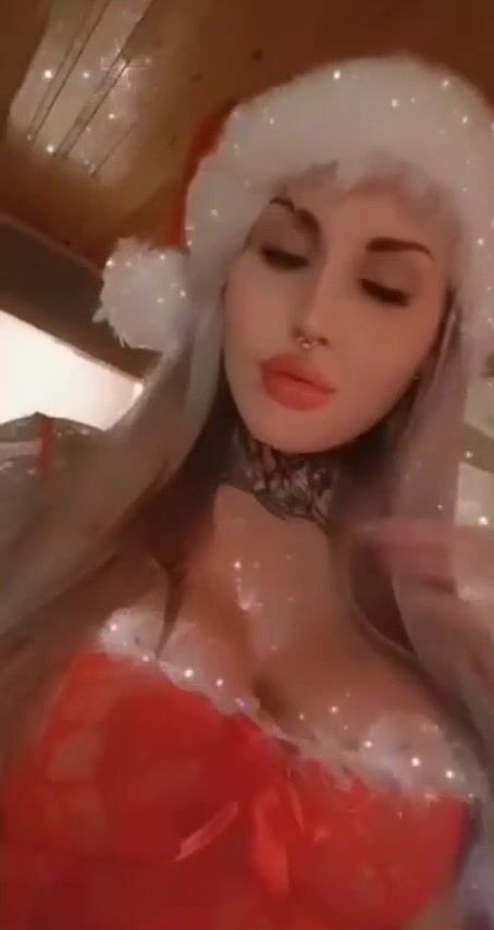 Swedish Moniz Christmas Tme Bate